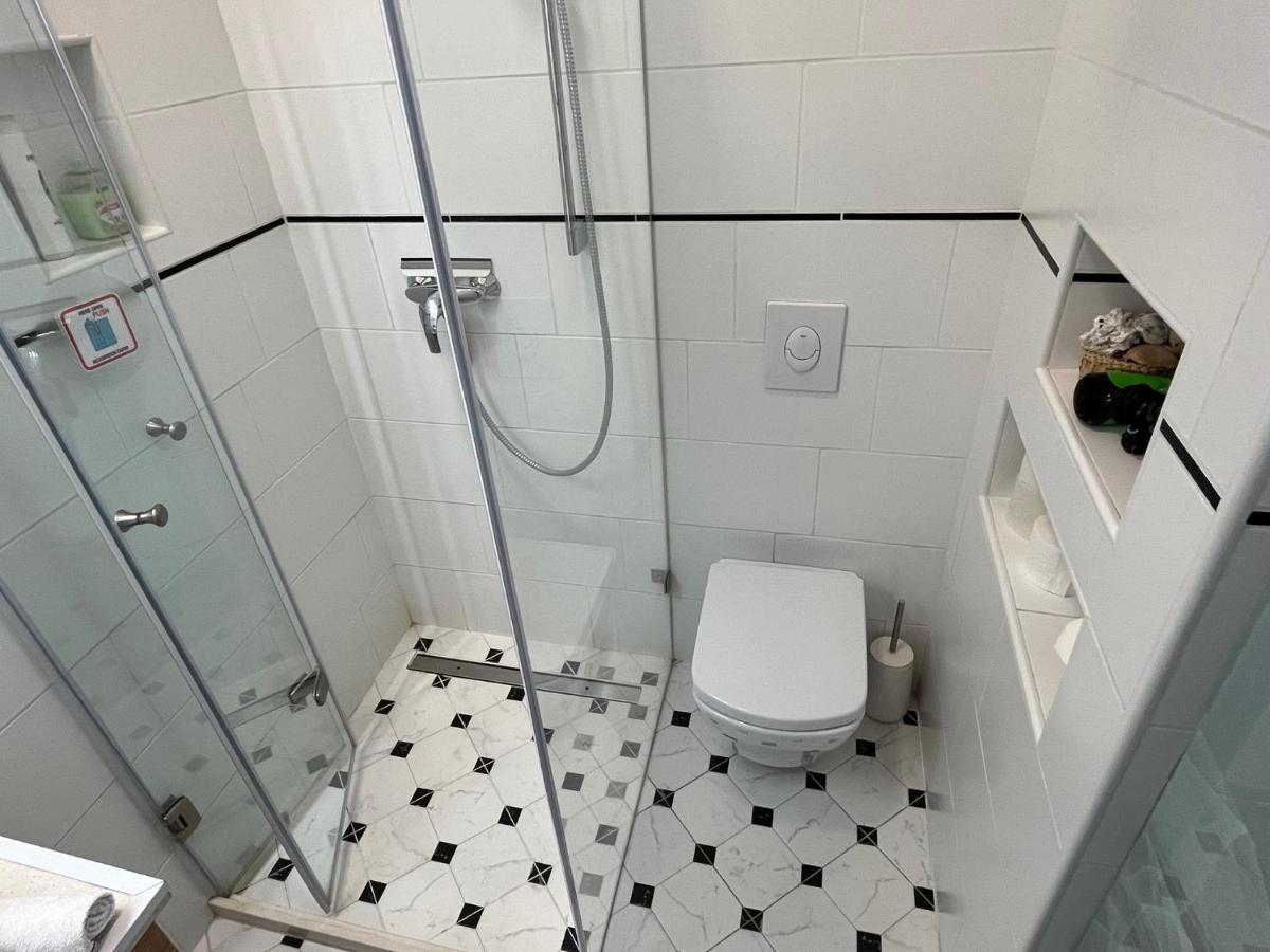 Studio Flat In The Center Of บูดาเปสต์ ภายนอก รูปภาพ